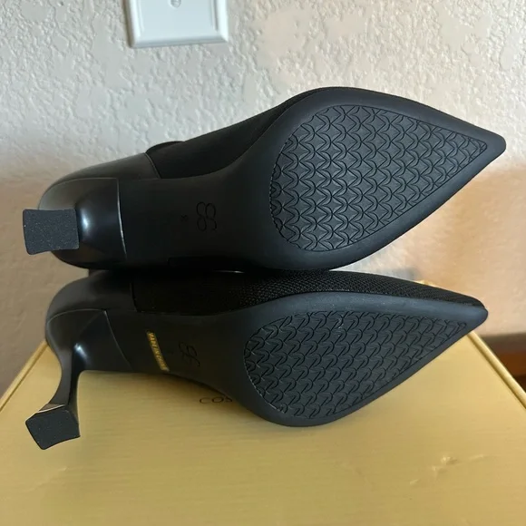 Cosy Island SleekKnit Pointed Toe Sock Ankle Boots - Picture 2 of 10